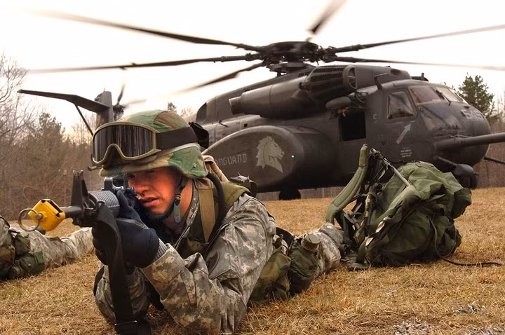 Trực thăng Mỹ tham gia hỗ trợ binh sĩ trong các cuộc tập trận