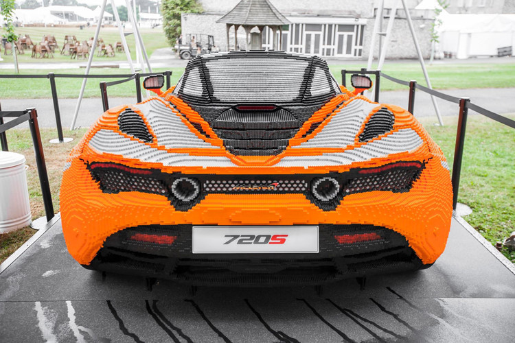 Siêu xe McLaren 720S làm từ 280.000 viên Lego