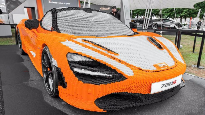 Siêu xe McLaren 720S làm từ 280.000 viên Lego