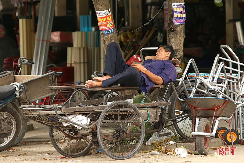 Những giấc trưa vội vã...