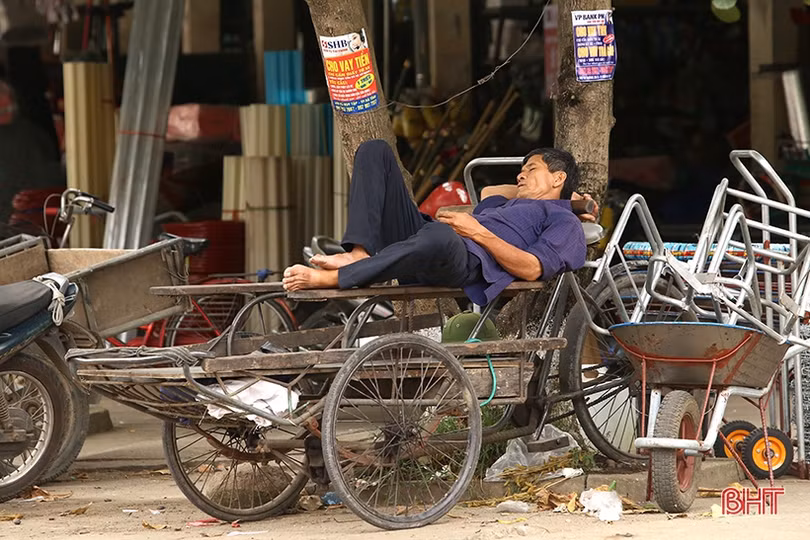 Những giấc trưa vội vã...