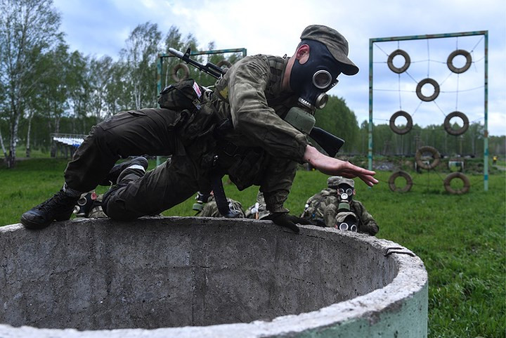 Ảnh: Trinh sát Nga đọ sức tại thao trường Koltsovo ở Novosibirsk