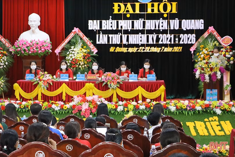 Bà Phạm Thanh Minh tái cử Chủ tịch Hội LHPN huyện Vũ Quang