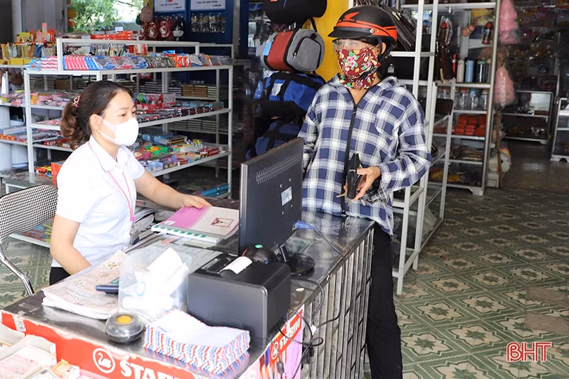 Thị trường đồ dùng học tập tại Hà Tĩnh: đa dạng mẫu mã, giá cả ổn định!