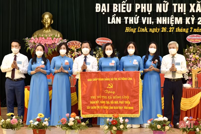 Phụ nữ Hồng Lĩnh chung tay xây dựng đô thị văn minh gắn với xây dựng gia đình “5 không, 3 sạch”