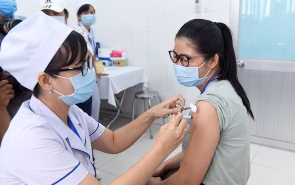 Vắc xin Nano Covax của Việt Nam có cả dạng xịt mũi