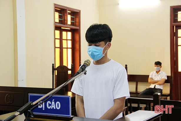 Chiếm đoạt tài khoản Facebook, giả danh người thân lừa hơn 91 triệu đồng