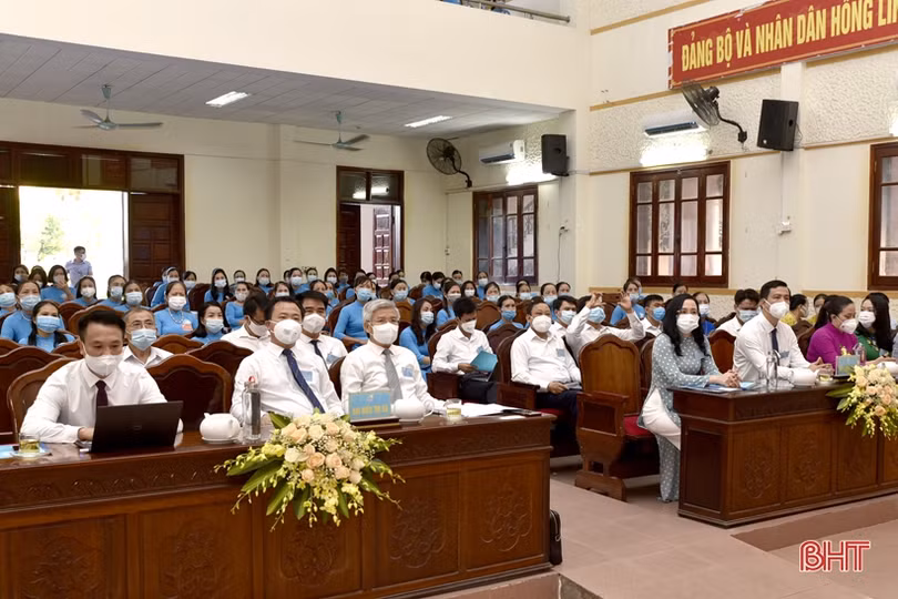 Phụ nữ Hồng Lĩnh chung tay xây dựng đô thị văn minh gắn với xây dựng gia đình “5 không, 3 sạch”