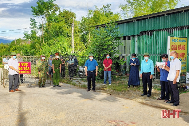 Hương Khê gỡ bỏ phong tỏa phòng dịch COVID-19 tại xã Hương Trà
