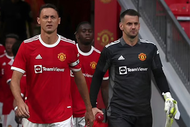 Tổng hợp vòng 8 Ngoại hạng Anh: Man United bật khỏi Top 4