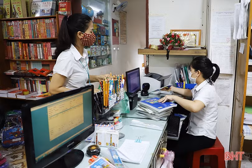 Thị trường đồ dùng học tập tại Hà Tĩnh: đa dạng mẫu mã, giá cả ổn định!