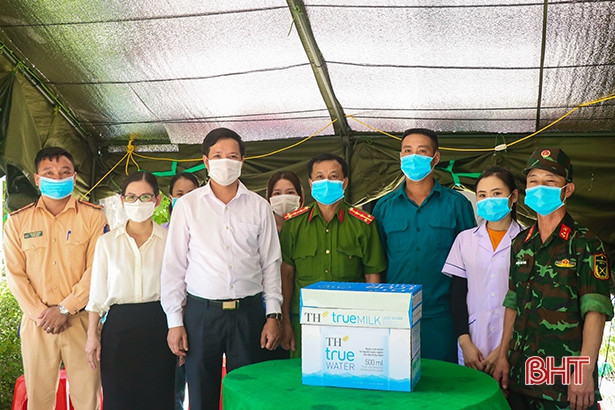 Kiểm soát chặt người và phương tiện về qua cửa ngõ Tây Nam huyện Kỳ Anh