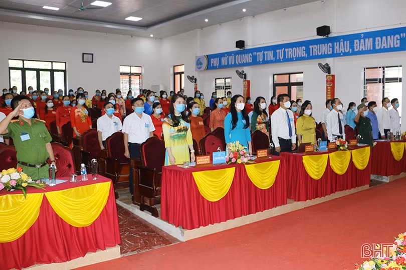 Bà Phạm Thanh Minh tái cử Chủ tịch Hội LHPN huyện Vũ Quang