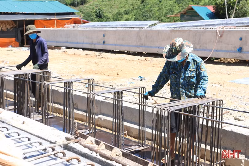 “Đón” nắng, đẩy nhanh tiến độ các công trình trọng điểm ở Vũ Quang