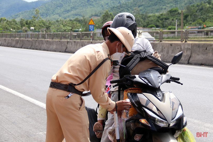 Lộc Hà vận động khoảng 700 triệu đồng hỗ trợ con em về quê từ vùng dịch 