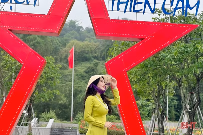 “Đếm ngược” lễ hội khai trương du lịch Cẩm Xuyên