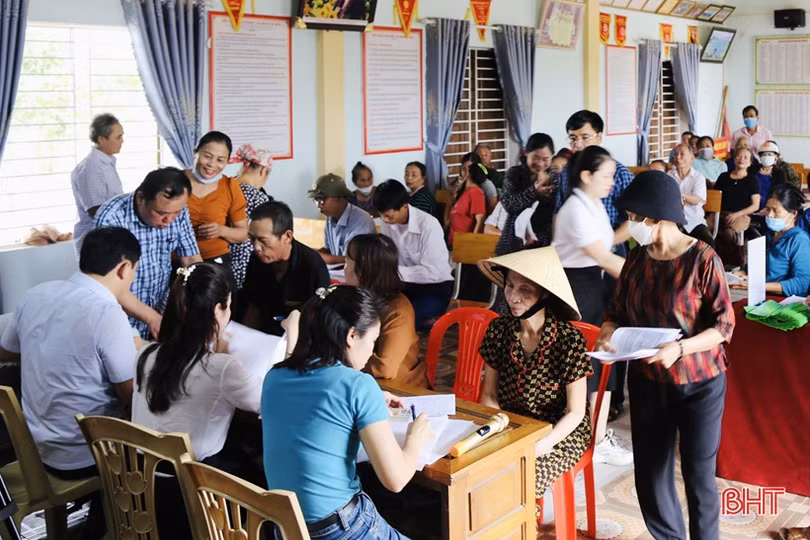 Người dân Lưu Vĩnh Sơn nhận gần 17 tỷ đồng tiền GPMB dự án cao tốc Bắc - Nam