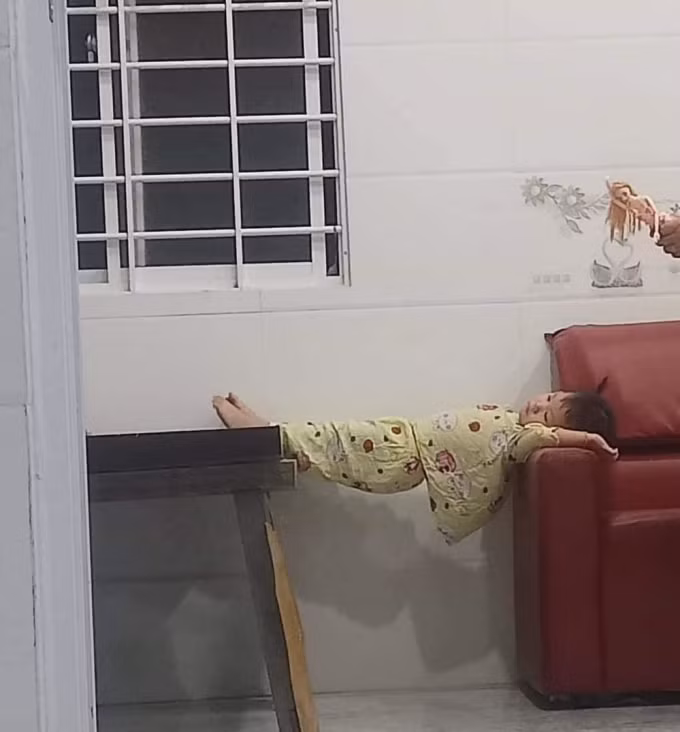 1.001 kiểu nghịch ngợm “vỡ nhà” của con gái