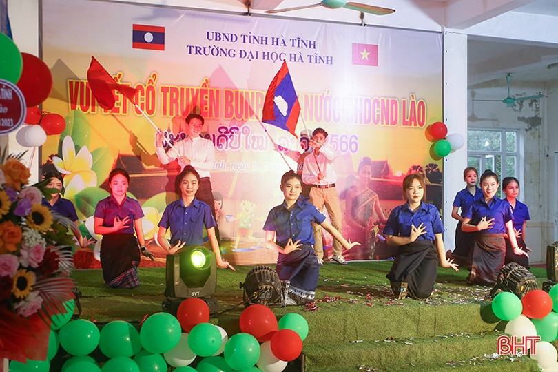 Tết Bunpimay thắm tình hữu nghị tại Trường Đại học Hà Tĩnh