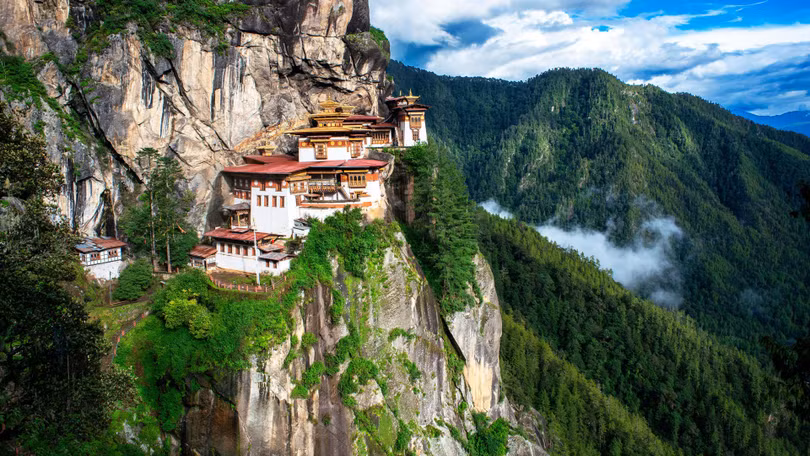 Việt Nam trong top 10 điểm đến chi phí thấp nhất châu Á