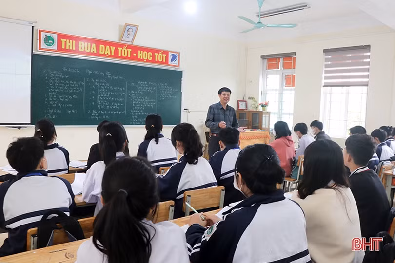 Người thầy 23 năm gắn bó với nghề và những sáng kiến được đề nghị phong tặng Nhà giáo Ưu tú