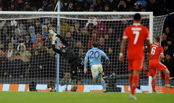 Man City 3-0 Bayern: Man xanh đặt một chân vào bán kết