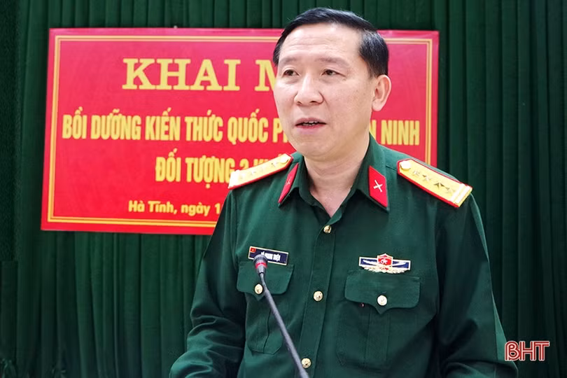 Bồi dưỡng kiến thức quốc phòng - an ninh cho cán bộ chủ chốt cấp huyện, xã