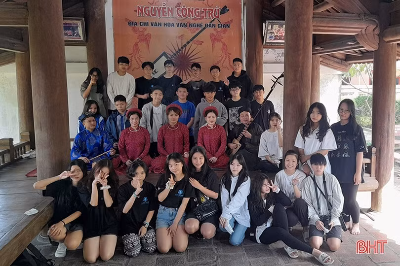 Đưa sinh hoạt văn hóa dân gian thành sản phẩm du lịch ở Hà Tĩnh