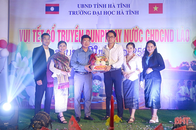 Tết Bunpimay thắm tình hữu nghị tại Trường Đại học Hà Tĩnh