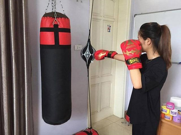 Luyện với bao đấm bốc đơn giản nhưng cho hiệu quả bất ngờ