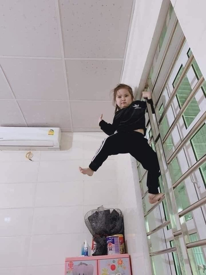 1.001 kiểu nghịch ngợm “vỡ nhà” của con gái