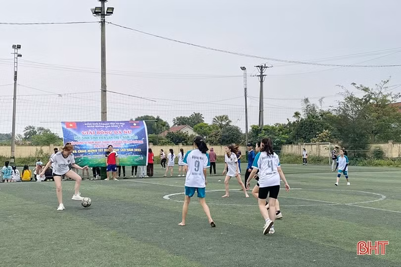 Lưu học sinh Lào ở Hà Tĩnh vui đón tết Bunpimay