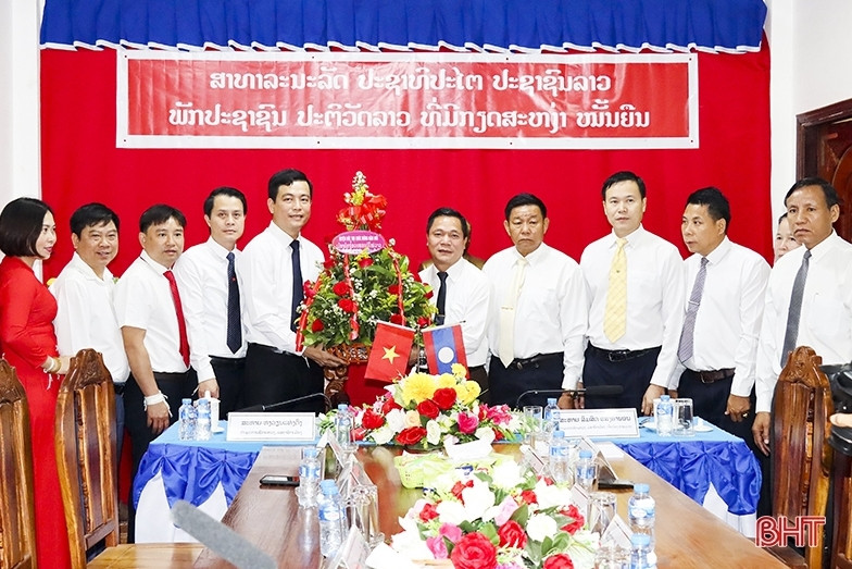 Đức Thọ và Thà Phà Bạt tiếp tục tăng cường hợp tác bền vững