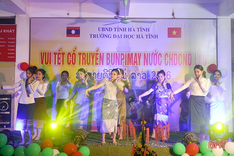 Tết Bunpimay thắm tình hữu nghị tại Trường Đại học Hà Tĩnh