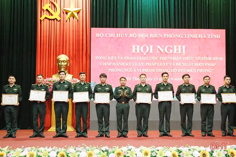 BĐBP Hà Tĩnh trao 11 giải cuộc thi về chấp hành kỷ luật, pháp luật