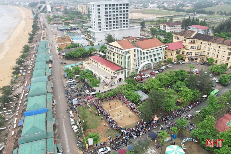 Hấp dẫn Giải Bóng chuyền nữ huyện Cẩm Xuyên