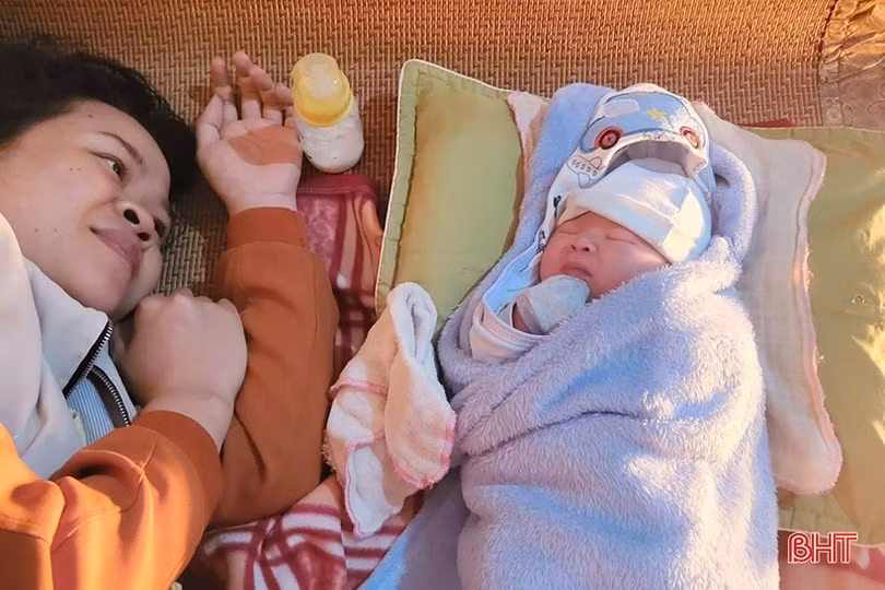 Cụ bà 80 tuổi giúp thai phụ vượt cạn thành công