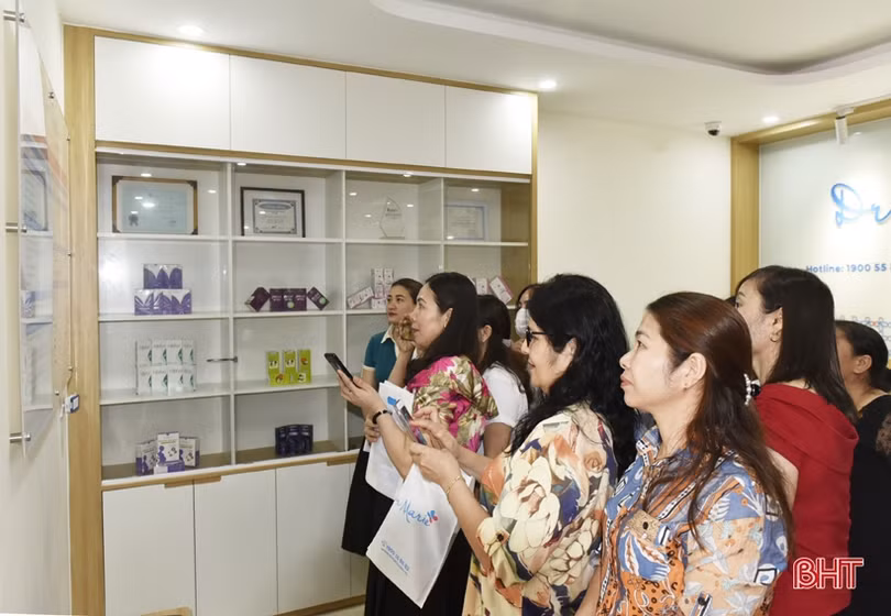 Dr. Marie khai trương phòng khám sản phụ khoa tại Hà Tĩnh