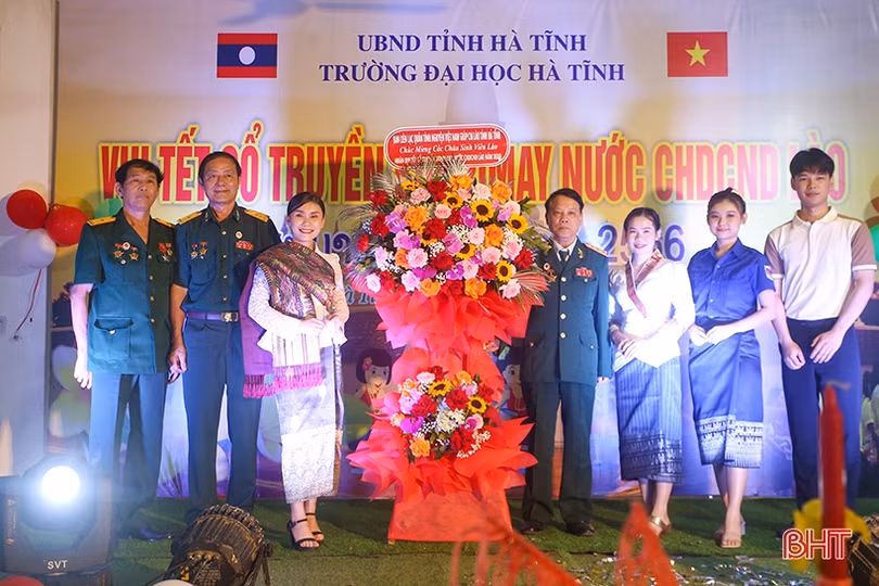 Tết Bunpimay thắm tình hữu nghị tại Trường Đại học Hà Tĩnh