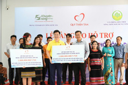 Quỹ Thiện Tâm - Tập đoàn Vingroup đón nhận Huân chương Lao động hạng Nhất