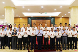 Bộ Chính trị làm việc với BTV Tỉnh ủy Hà Tĩnh về Đại hội Đảng bộ tỉnh lần thứ XX