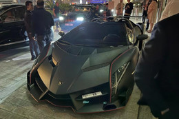 Lamborghini Veneno Roadster trị giá 10 triệu USD xuất hiện tại Dubai