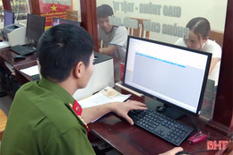 Người dân hài lòng với hoạt động cấp đổi, cấp lại bằng lái tại xã 