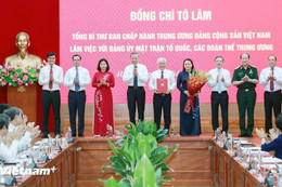 Tổng Bí thư Tô Lâm trao quyết định thành lập Cơ quan Ủy ban Trung ương MTTQ Việt Nam