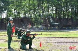 Xem lính mới biên phòng Hà Tĩnh thực hành bắn tiểu liên AK, ném lựu đạn