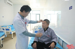 Gia tăng bệnh nhân liệt dây thần kinh số 7, bác sỹ Hà Tĩnh nói gì?