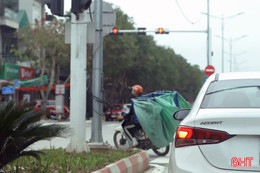 Gia tăng tình trạng shipper vi phạm giao thông dịp cận Tết ở Hà Tĩnh