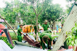 Chủ tịch UBND tỉnh chỉ đạo tập trung khắc phục hậu quả bão số 5, chuẩn bị tốt khai giảng năm học mới
