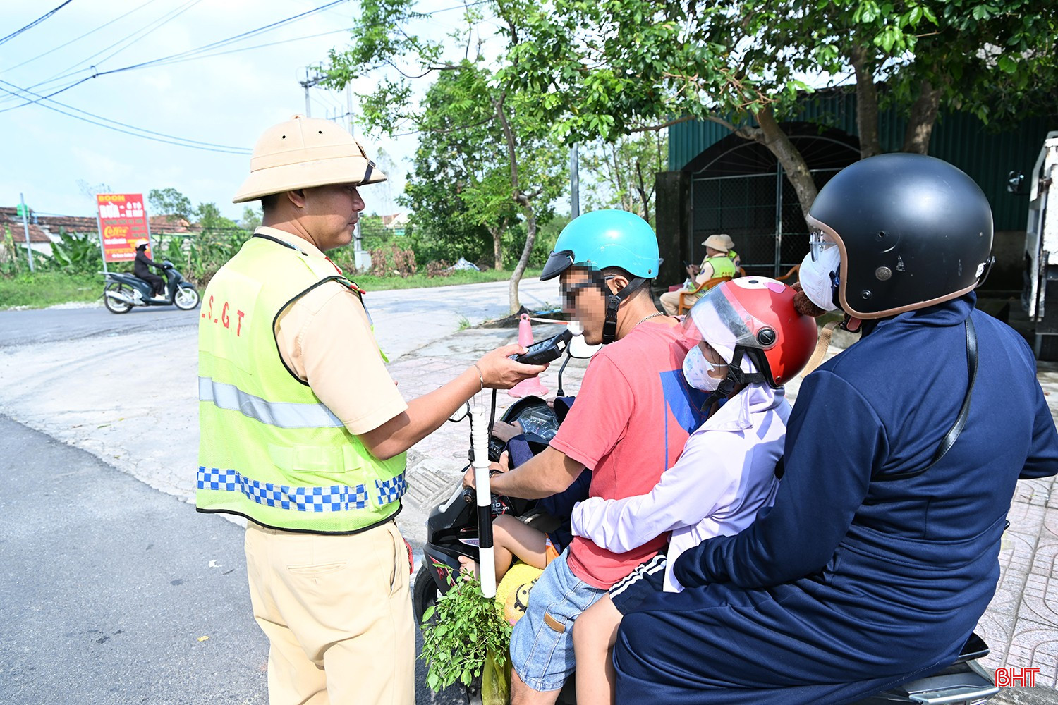 bqbht_br_csgt-kiem-tra-nong-do-con-6ea.jpg