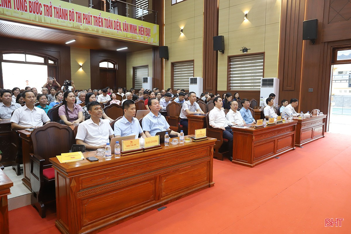 Các đại biểu tham dự sự kiện. bqbht_br_chuyen-doi-so-3.jpg